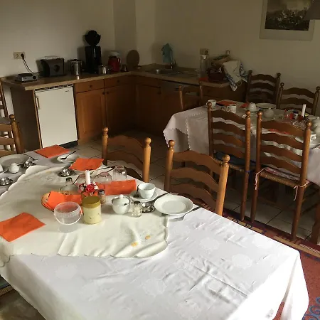 ベッド・アンド・ブレックファスト Landhaus Pension Luetzen-Stadt