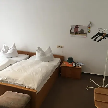 ベッド・アンド・ブレックファスト Landhaus Pension Luetzen-Stadt