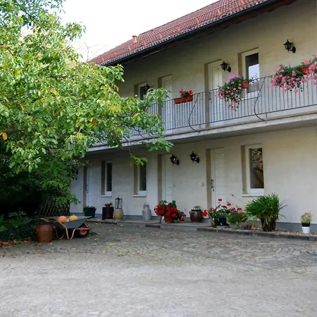 Bed & Breakfast Landhaus Pension Luetzen-Stadt Lutzen